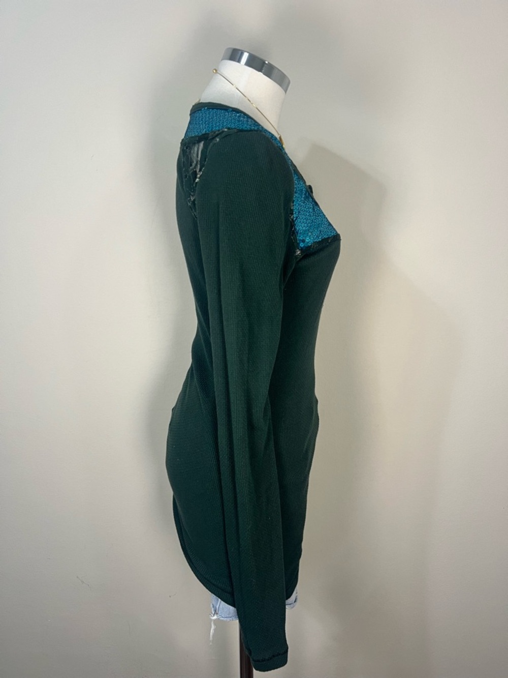 Free People Green Sequin Lace Henley Top L Boho Thermal Mismatch Buttons - Picture 4 of 8